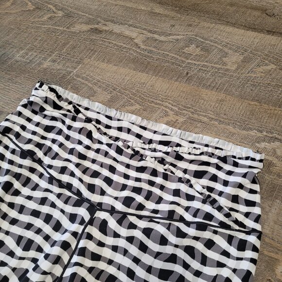 Aerie OFFLINE Real Me XTRA Crossover Ruffle Legging - Picture 8 of 14